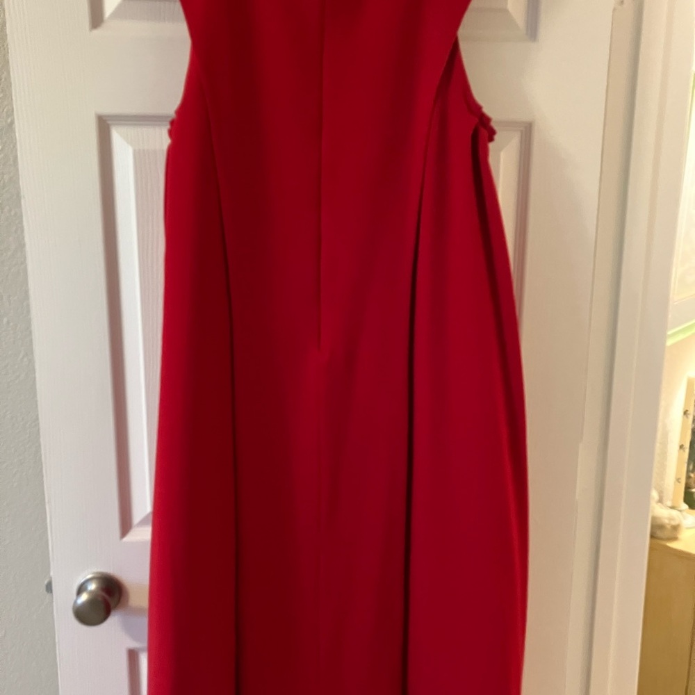 Elegant Red Maxi Dress - Picture 8 of 10